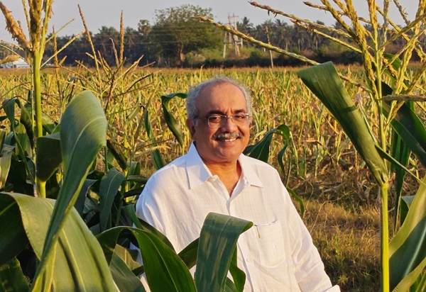 Vice President of India recognises Gourmet Popcornica’s extraordinary contribution to Maize farming